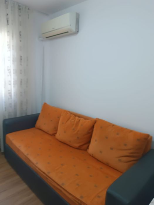 Închiriez garsonieră
