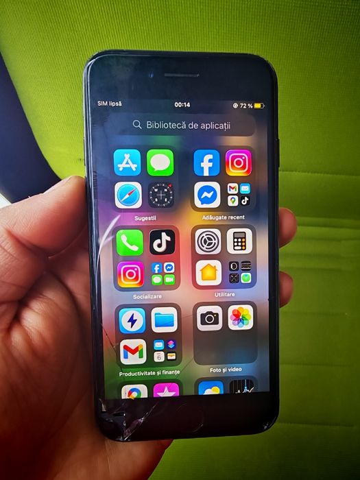 Vând iPhone 7 iPhone