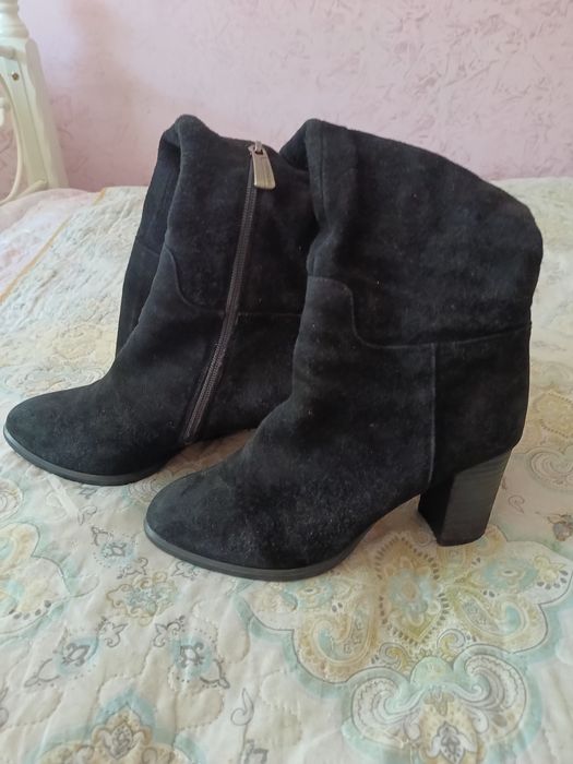 Зимние замшевые сапоги