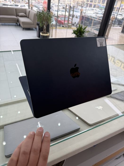 macbook air m2 16/256