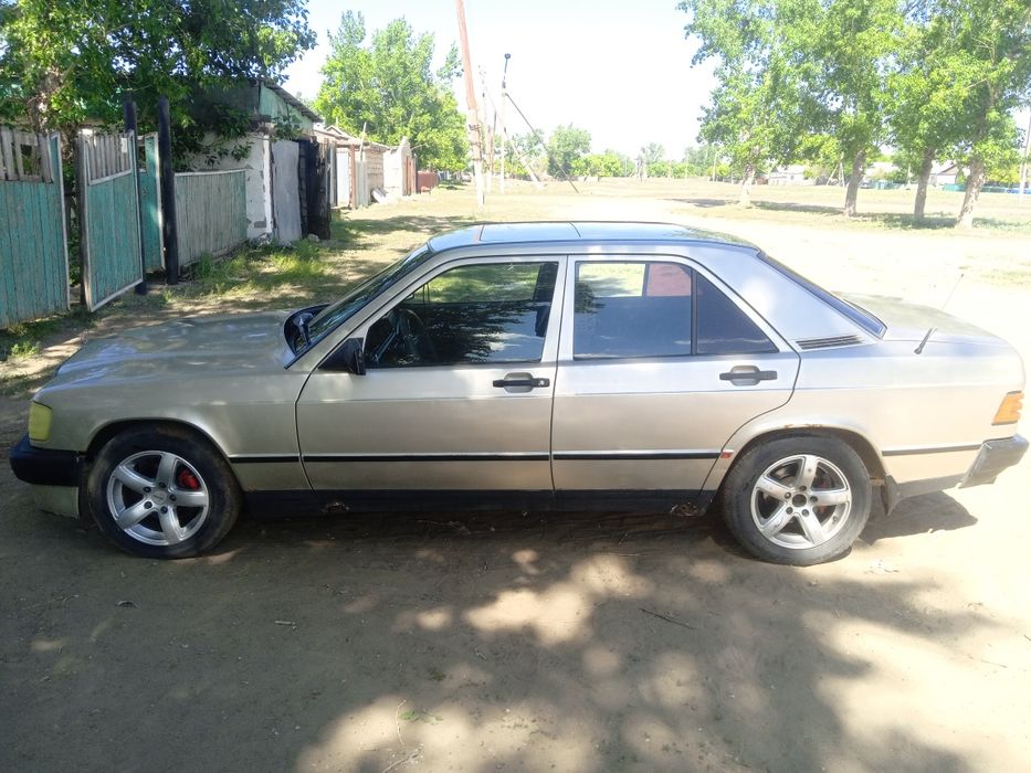 Мерседес w201 190