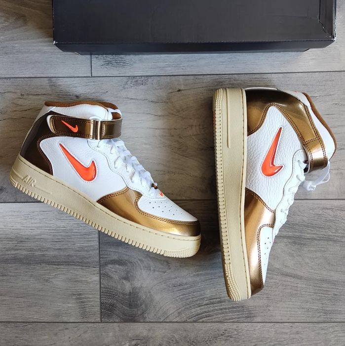 Nike Air Force 1 Mid QS