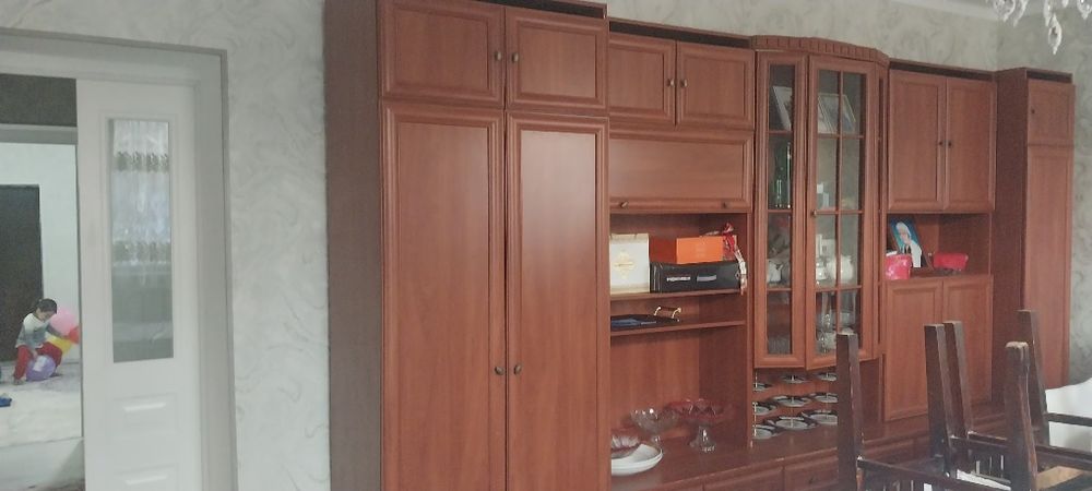 Стенный гарнитур