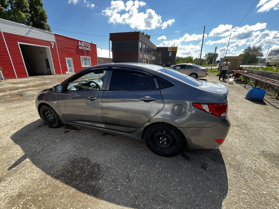 Hyundai Accent 2015 рестайлинг, 1.6, автомат
