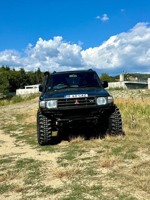 Mitsubishi pajero 3.0 V6 Off Road