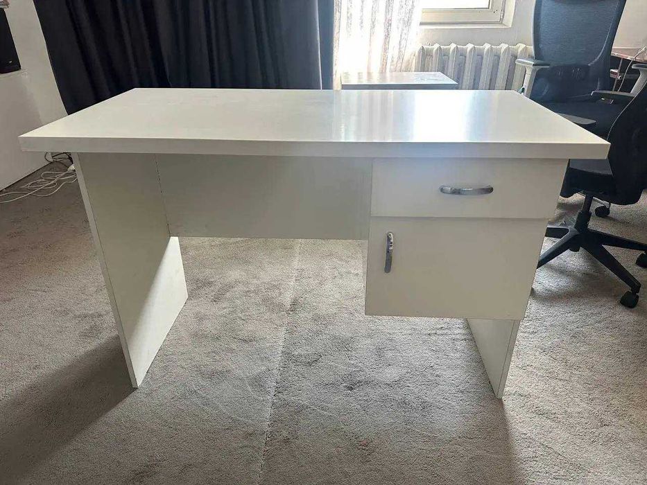 Офисная мебель (столы, кресла, стулья, шкафы)