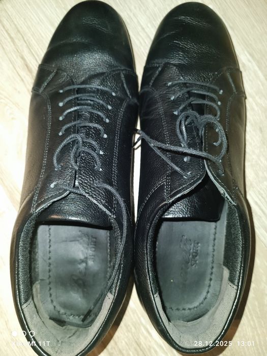 Обувки  италиански Benelli 42 размер