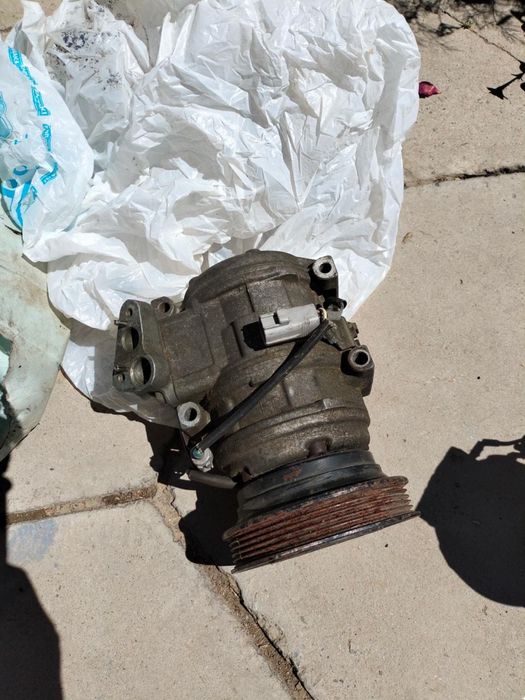 Продам запчасти на камри 25