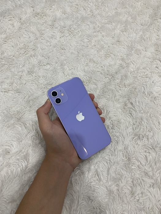 Срочно продам айфон 12