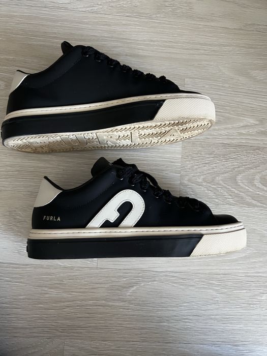 Furla кожени кецове