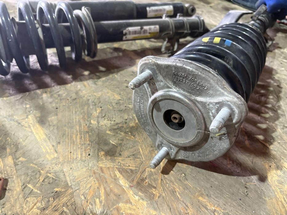 Mercedes w213 2.2cdi 194кс 4matic Комби Амортисьори Пружини