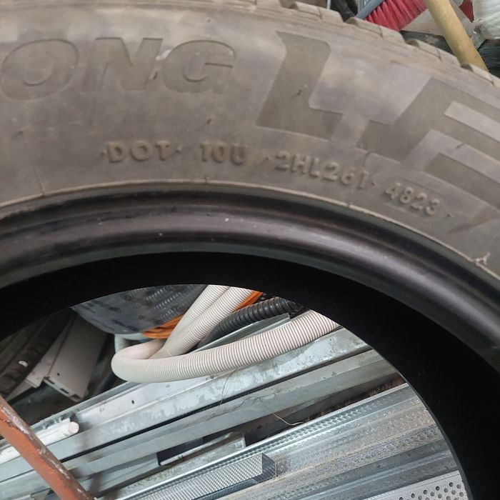 2 Anvelope all-sezon  215 60 R17