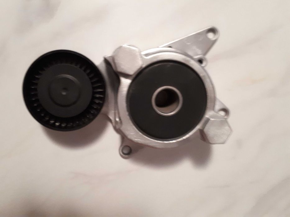 Piese originale auto TOYOTA RAV4 XA30(2005-2012)