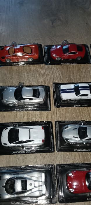 29 machete auto supercar scara 1 43