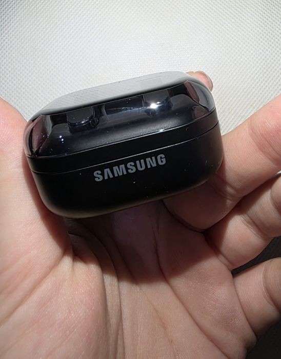 Samsung Galaxy buds 4