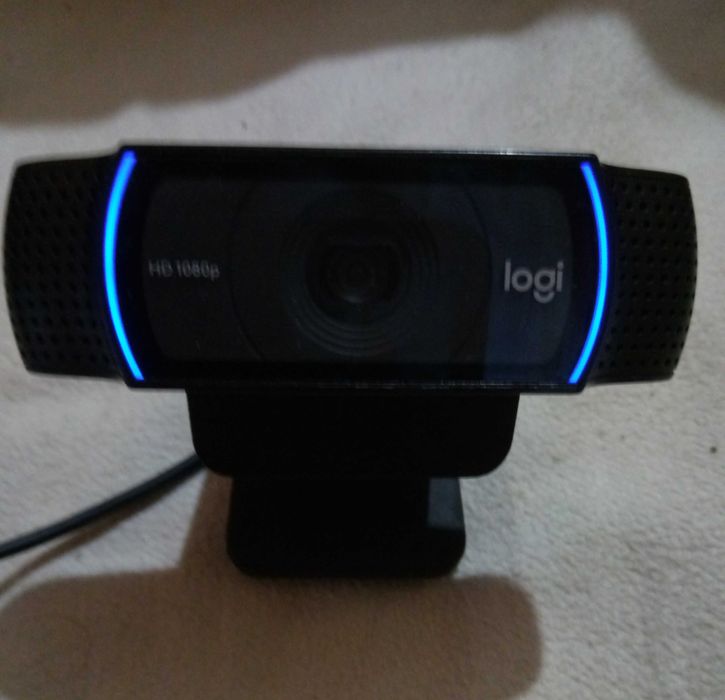 Camere video Webcam Full HD LOGITECH HD Pro C920 si Polycom - Eagle Eye Mini