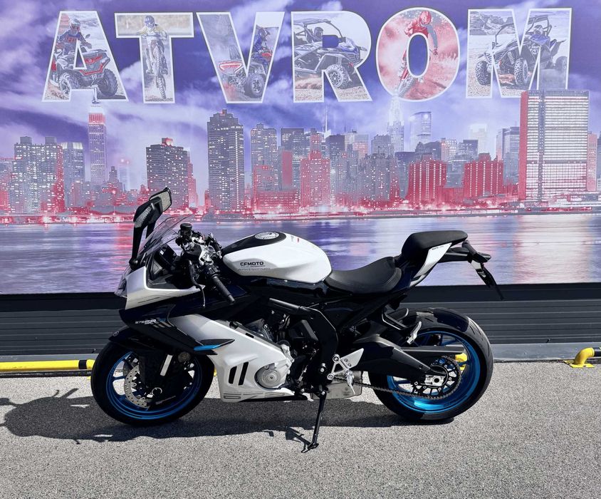 Motocicleta CFMOTO 675SR R '26