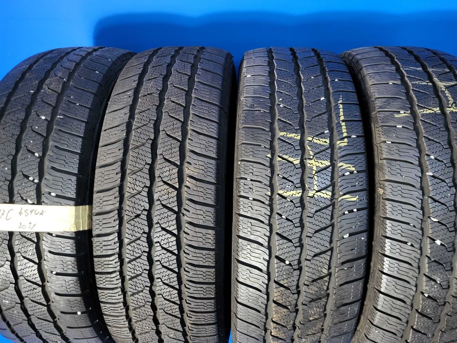 Vand set 4 x 215 60 17 C-uri Continental Van, an 2021-2022 M+S ca Noi