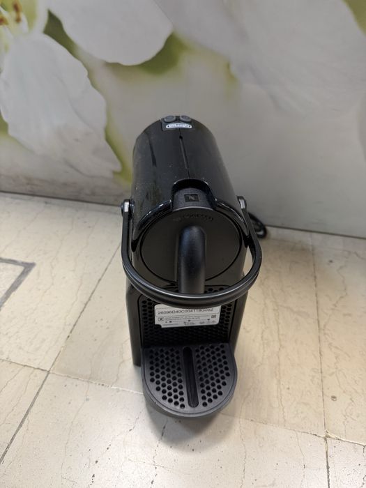 Еспресо кафемашина с капсули Delonghi Nespresso Inissia