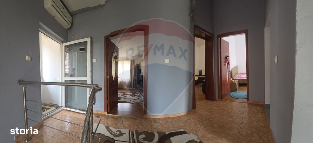 Casă / Vilă cu 5 camere de vânzare