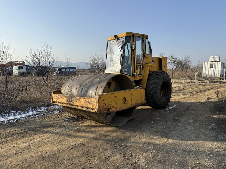 Cilindru compactor Caterpillar cs-563