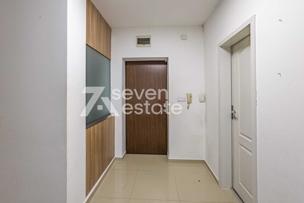 Продава се 3- стаен апартамент в ж. кв. Дървеница