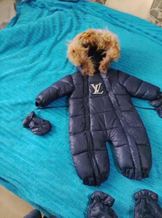 Продам комбинезон зимний, возможен торг