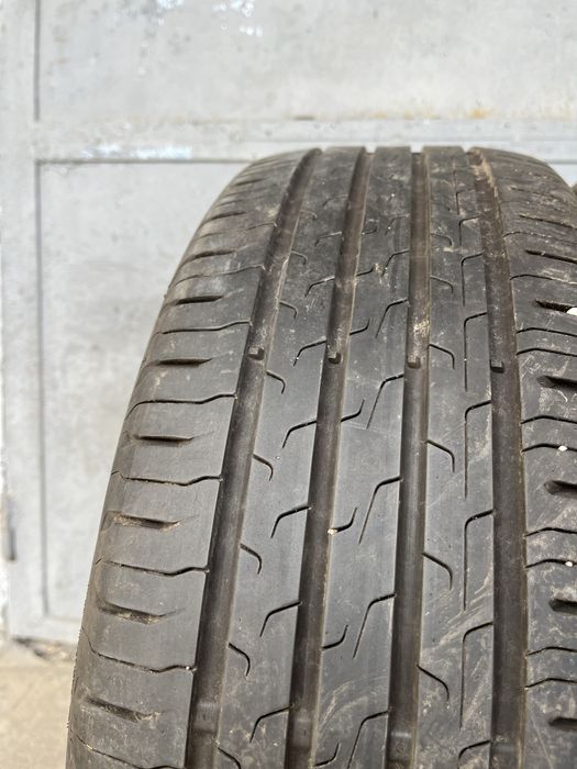 2 бр. летни гуми 205/55/17 Continental DOT 4520 5,5 mm