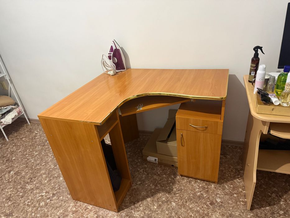 Стол компьютерный угловой