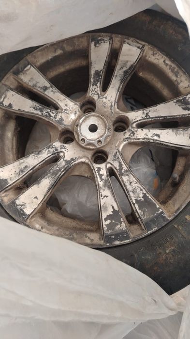 Продам летние шины м дисками в комплекте