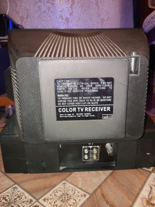 Продаю телевизор REDSTAR