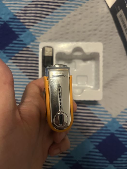 Shaver electric fata / zone intime