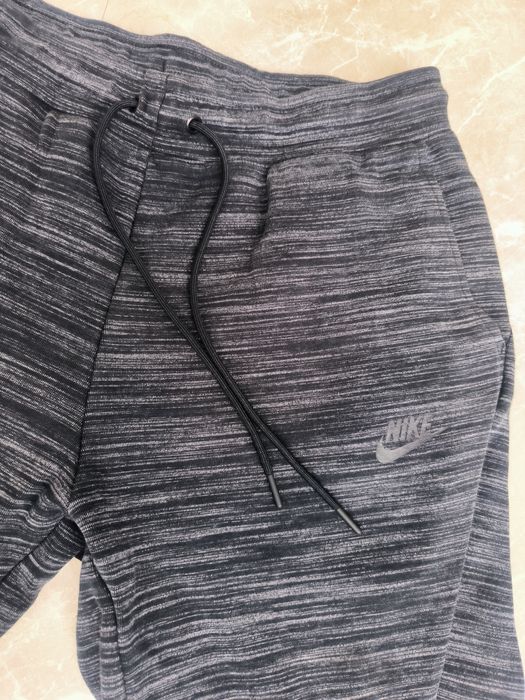 Nike Tech Fleece размер M