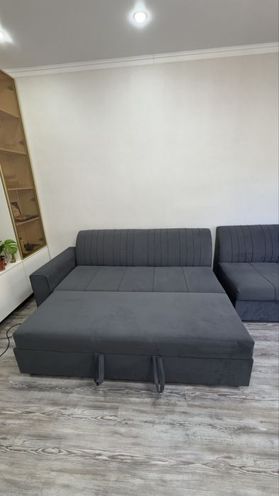 Продам диван 4 метра