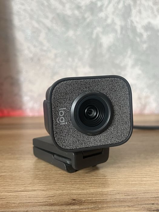 Веб-камера Logitech StreamCam Full HD