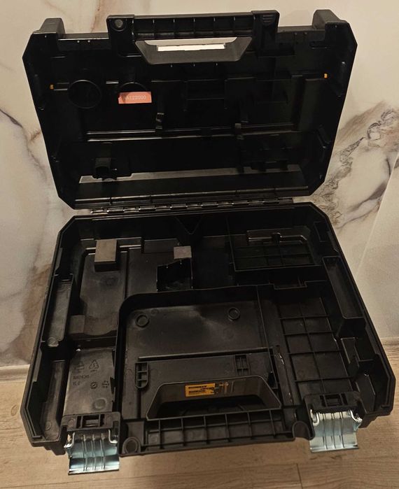 DEWALT KitBox Куфар за гайковерт/машини