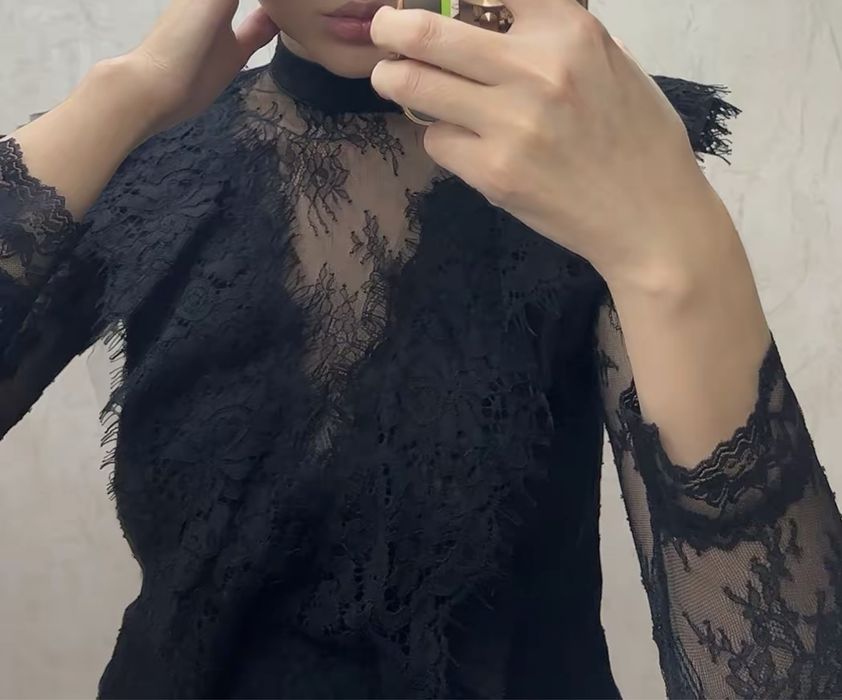 Кружевная блузка
