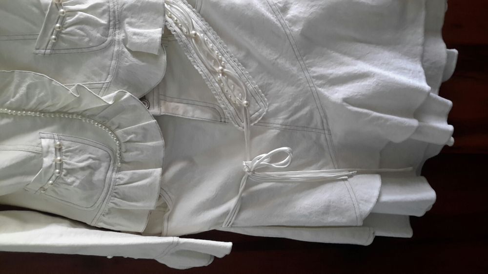 Продам Костюм юбочный