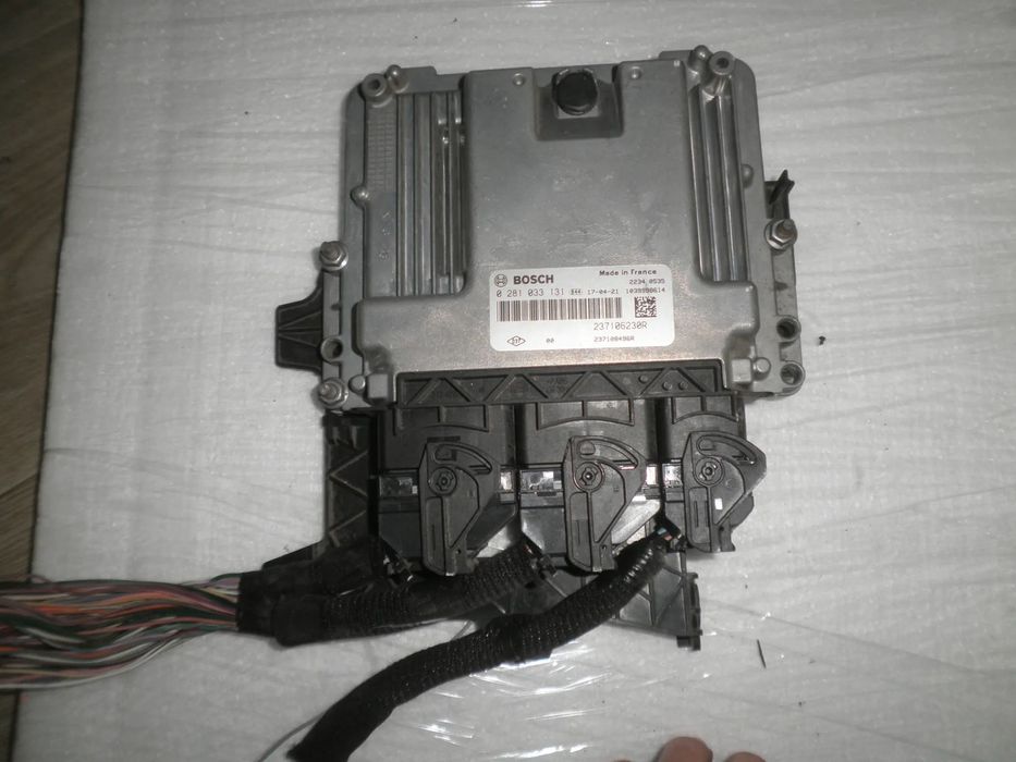 Ecu / calculator motor Renault Espace V 2017 1.6 DCI 0281033131 237106230R 237108496R