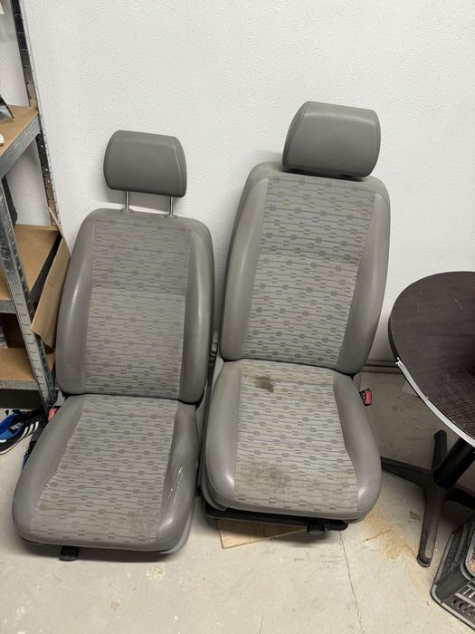 Седалки за VW transporter