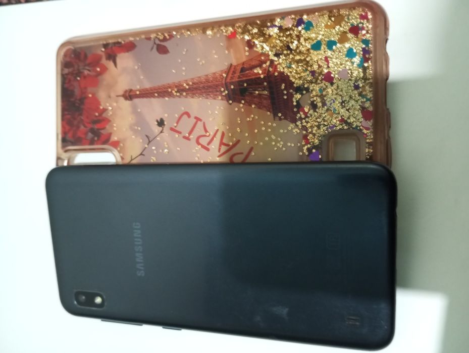 Samsung a10 xolati yaxshi