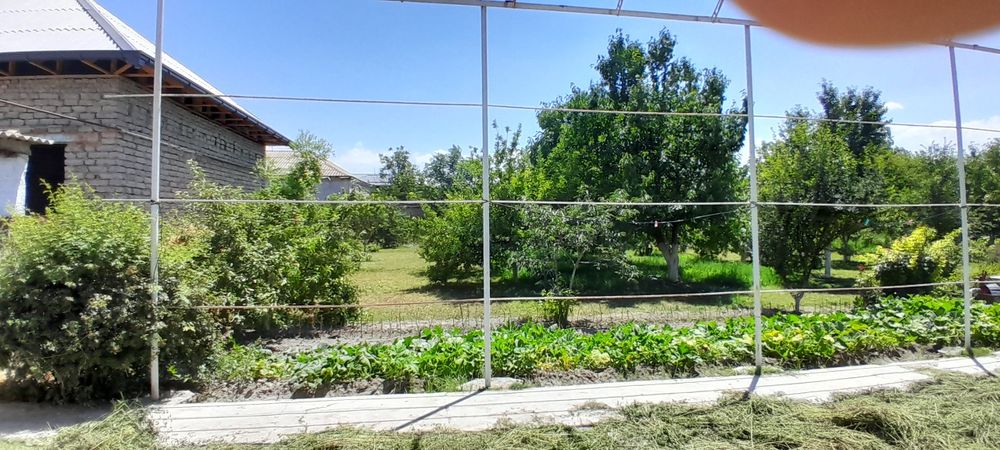 Самарканд вилояти Иштихон шахарда 2 хоналик 7 сотих уй сотилади срочна