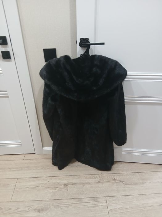Продам Норковую шубу