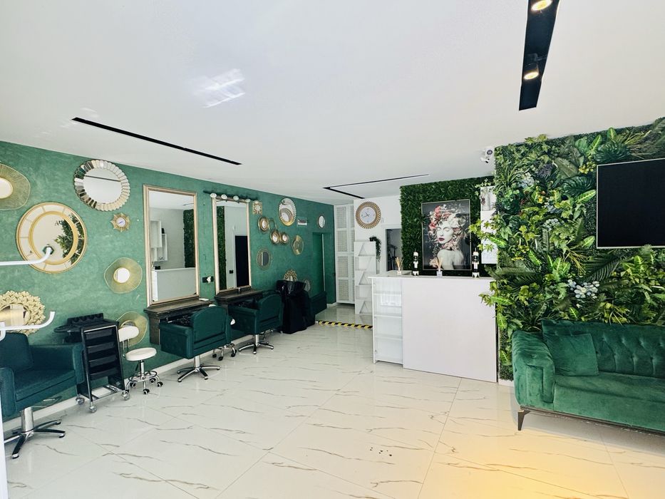 Spatiu Comercial si afacere de VANZARE -