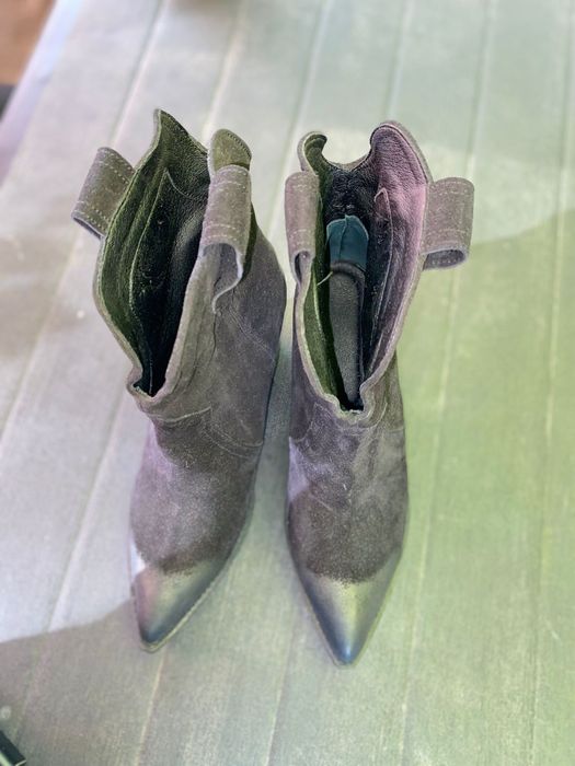 Botine din velur marime 39