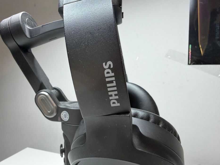 Полноразмерные наушники Philips