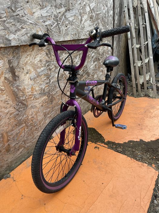 Bicicleta bmx muddyfox  roti 20”