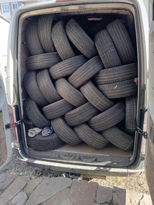 Гуми на едро и дребно