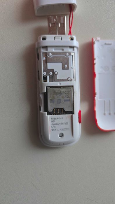 Modem stick USB 3G, model K4510, viteza HSPA+ de până la 28,8 Mbps