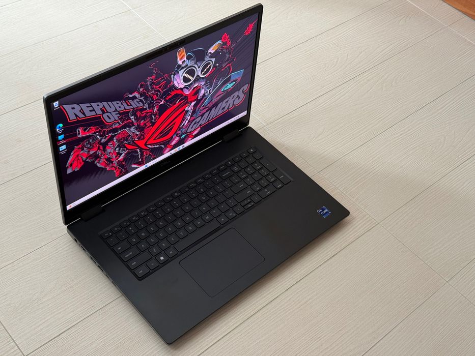 Топ Лаптоп 17.3’FHD IPS RTX A3000 12GB Dell Precision 7770 Core i9-12950HX 64GB DDR5  512GB SSD
